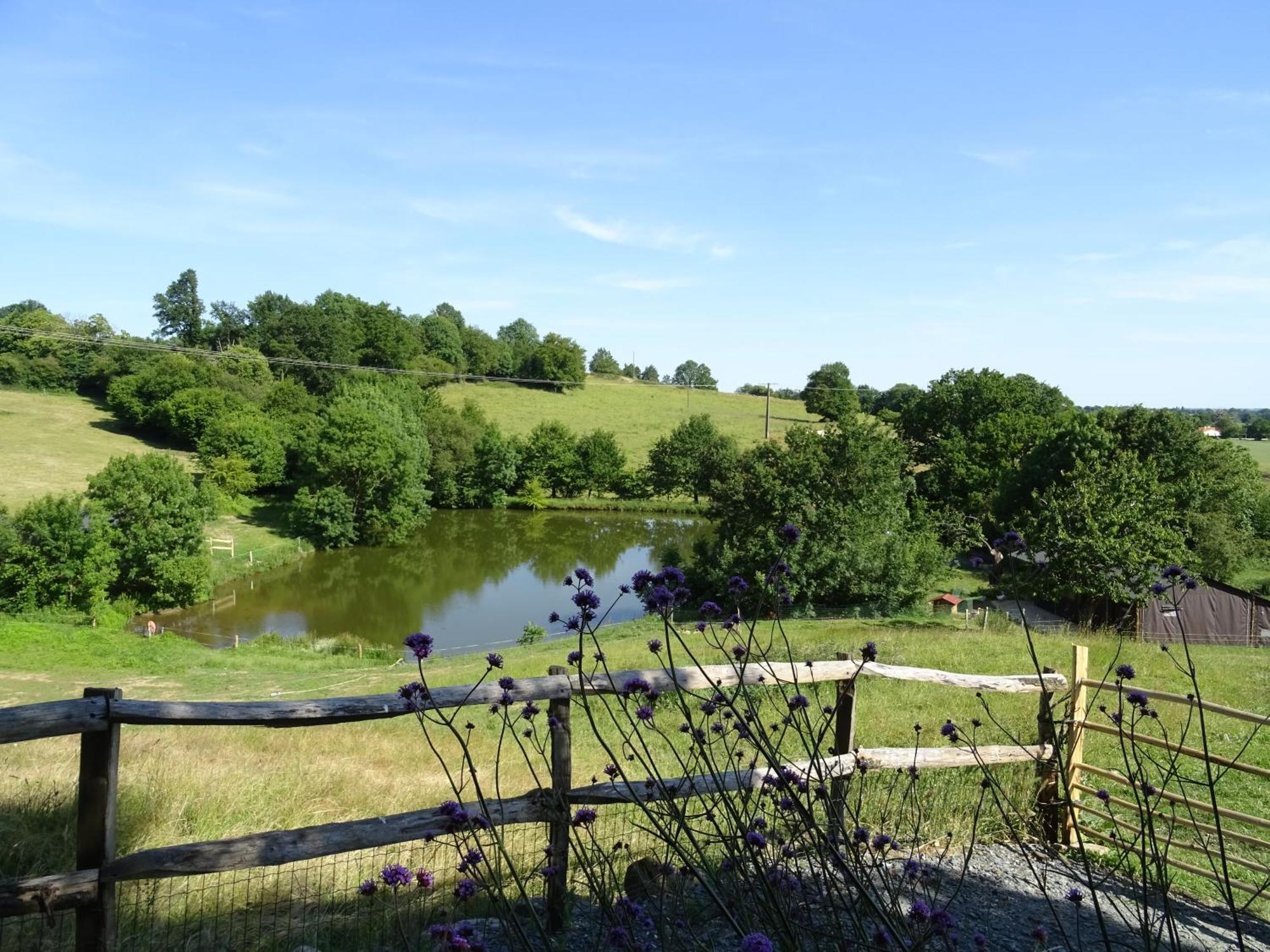 Terre Et Eau La Chambre D'Hotes Du Jardinier Sevremont Eksteriør bilde